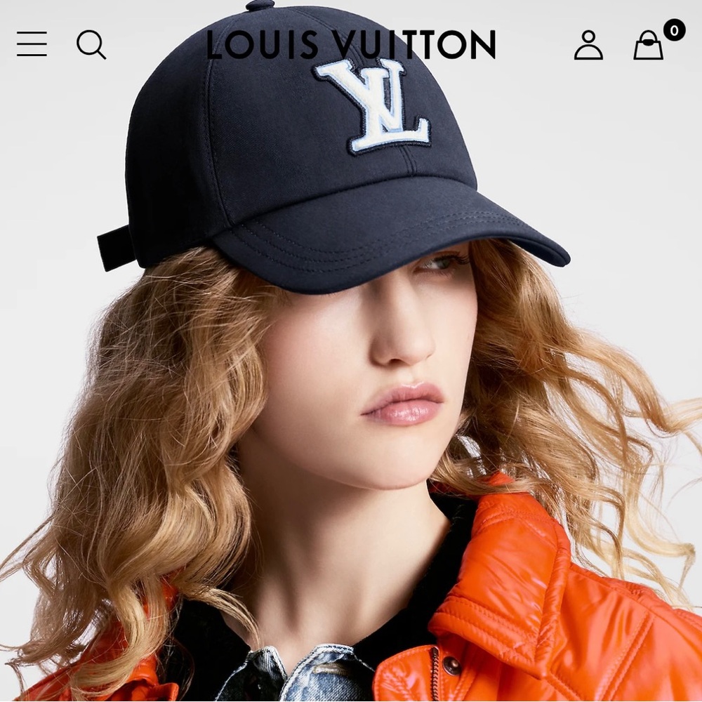 Brand new 100% authentic Louis Vuitton baseball cap size M/L FIRM!!